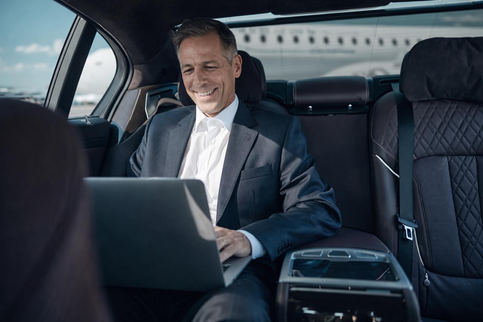 Meet and greet chauffeur service at Boston Logan Airport arrivals